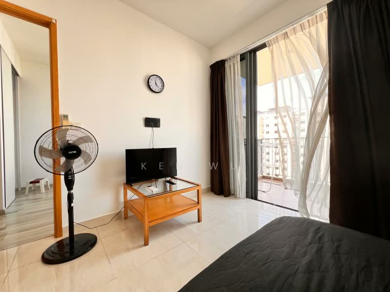 La Fiesta, 60 Sengkang Square, 1 Bedroom, 452 sqft, Condominium For Rent, by Ken Wu, 500209744 - Living Room - PropertyGuru.com.sg