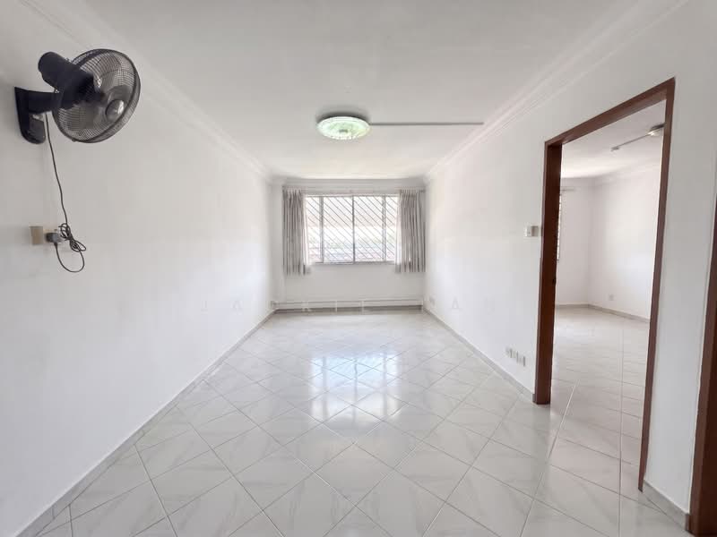 12 Toh Yi Drive, 12 Toh Yi Drive, 3 Bedrooms, 1,119 sqft, HDB Flat For Sale, by JACKIE TAN, 500209746 - Living - PropertyGuru.com.sg