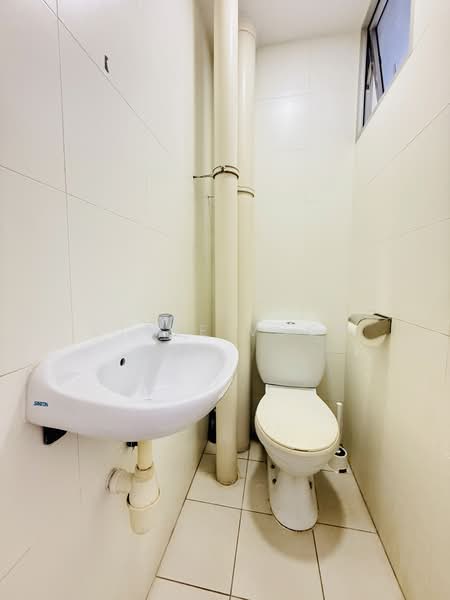 The Parc Condominium, 9 West Coast Walk, Room Rental, 200 sqft, Condominium For Rent, by Steve Voon, 500209747 - Bathroom - PropertyGuru.com.sg
