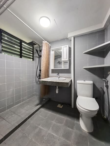 Pine Grove, 1P Pine Grove, Room Rental, 245 sqft, Condominium For Rent, by Jane Ee, 500209749 - Bathroom - PropertyGuru.com.sg