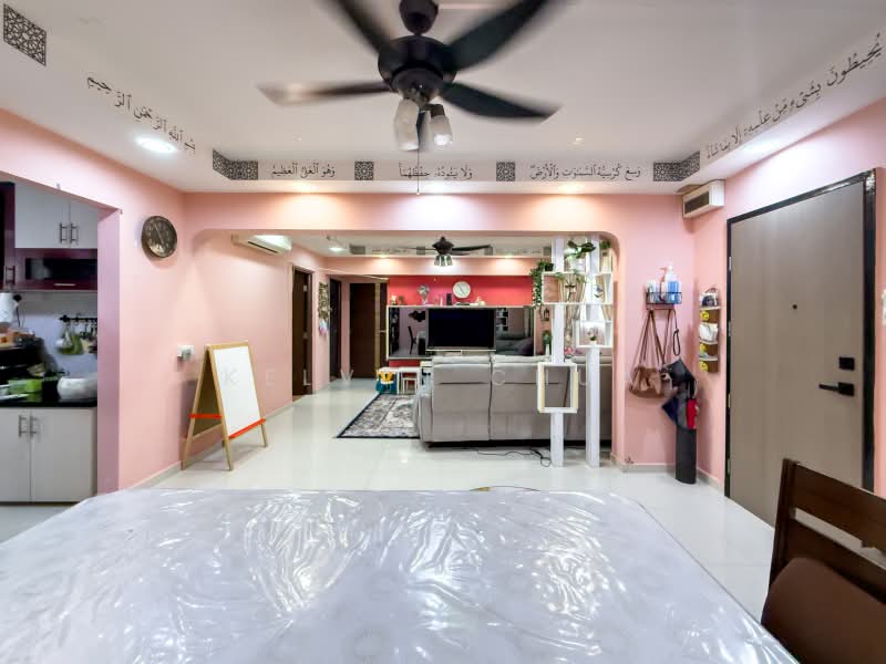 234 Choa Chu Kang Central, 234 Choa Chu Kang Central, 3 Bedrooms, 1,119 sqft, HDB Flat For Sale, by Kelvin Chua, 500209764 - Living Room - PropertyGuru.com.sg