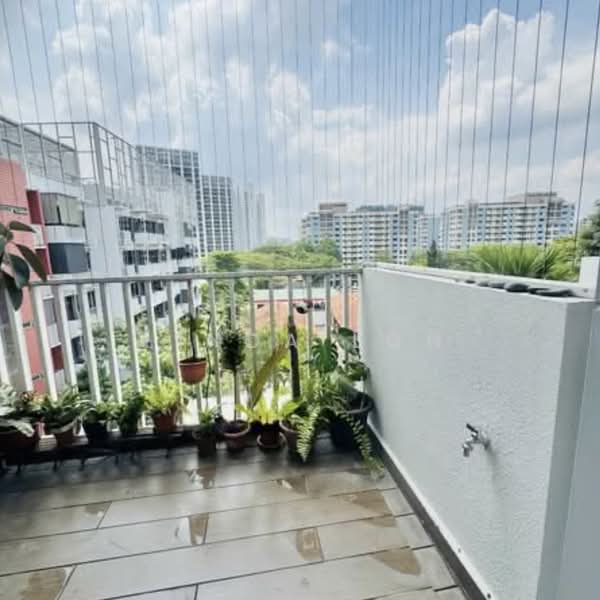 Woodhaven, 71 Woodgrove Avenue, 2 Bedrooms, 700 sqft, Condominium For Sale, by Linda Loh, 500209769 - Balcony - PropertyGuru.com.sg