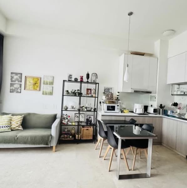 Woodhaven, 71 Woodgrove Avenue, 2 Bedrooms, 700 sqft, Condominium For Sale, by Linda Loh, 500209769 - Kitchen - PropertyGuru.com.sg