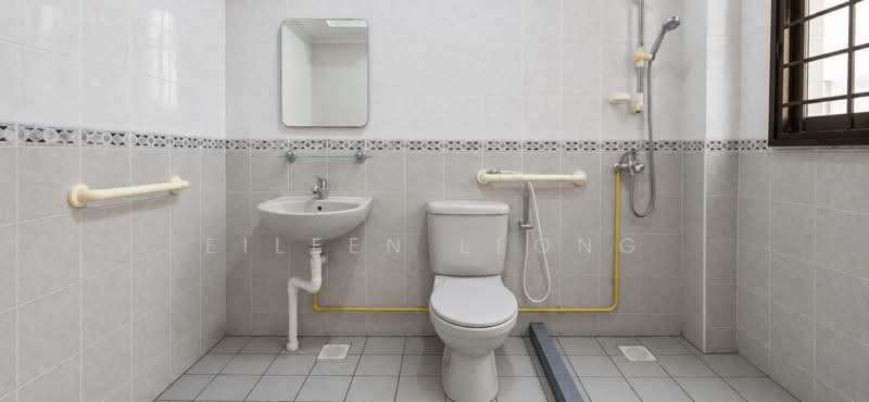 291A Compassvale Street, 291A Compassvale Street, 3 Bedrooms, 1,184 sqft, HDB Flat For Sale, by Eileen Leong, 500209777 - Bathroom - PropertyGuru.com.sg