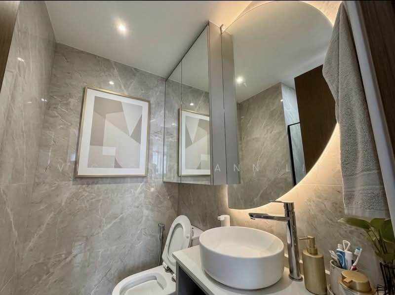 Foresque Residences, 107 Petir Road, 3 Bedrooms, 1,130 sqft, Condominium For Sale, by Victoria Ann Lim, 500209794 - Bathroom - PropertyGuru.com.sg