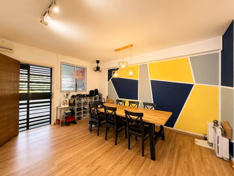 229 Choa Chu Kang Central, 229 Choa Chu Kang Central, 3 Bedrooms, 1,119 sqft, HDB Flat For Sale, by Lydia J, 500209819 - Dining Room - PropertyGuru.com.sg