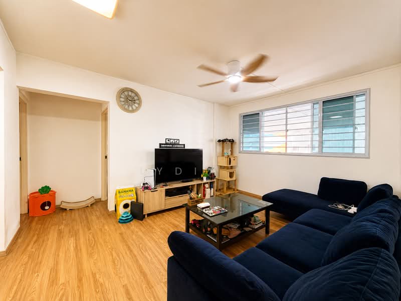 229 Choa Chu Kang Central, 229 Choa Chu Kang Central, 3 Bedrooms, 1,119 sqft, HDB Flat For Sale, by Lydia J, 500209819 - Living Room - PropertyGuru.com.sg