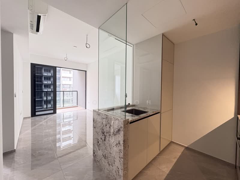 Tembusu Grand, 94 Jalan Tembusu, 2 Bedrooms, 743 sqft, Condominium For Rent, by Joey Oh, 500209820 - Kitchen - PropertyGuru.com.sg