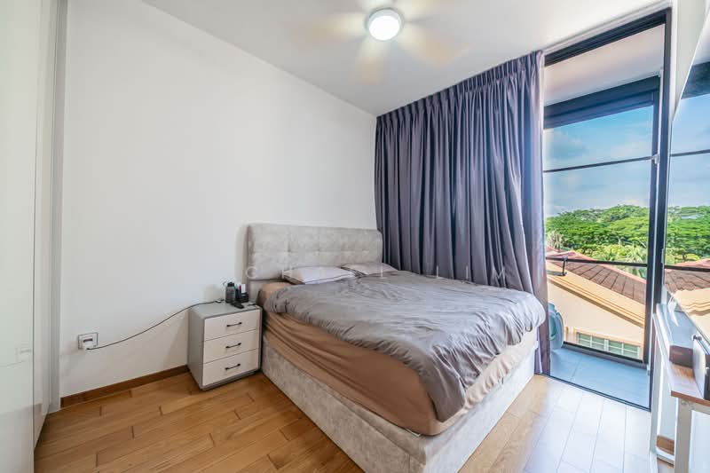 The Essence, 1 Chong Kuo Road, 2 Bedrooms, 700 sqft, Condominium For Sale, by Michael Lim, 500209821 - Master Bedroom - PropertyGuru.com.sg