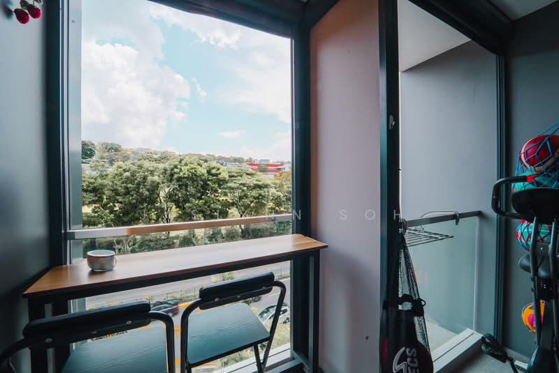Bukit 828, 828 Upper Bukit Timah Road, 2 Bedrooms, 624 sqft, Condominium For Sale, by Jaslynn Soh, 500209829 - Balcony - PropertyGuru.com.sg
