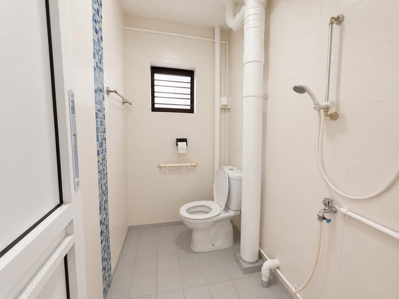 161 Woodlands Street 13, 161 Woodlands Street 13, 2 Bedrooms, 786 sqft, HDB Flat For Sale, by Gina Poa, 500209830 - Bathroom - PropertyGuru.com.sg