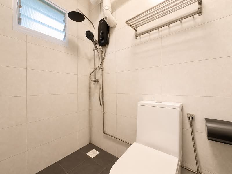 303B Anchorvale Link, 303B Anchorvale Link, 3 Bedrooms, 915 sqft, HDB Flat For Rent, by June Ling, 500209831 - Bathroom - PropertyGuru.com.sg