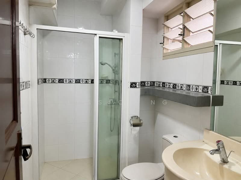 466A Sembawang Drive, , 3 Bedrooms, 1,184 sqft, HDB Flat For Sale, by Jessica Ng, 500209843 - Bathroom - PropertyGuru.com.sg