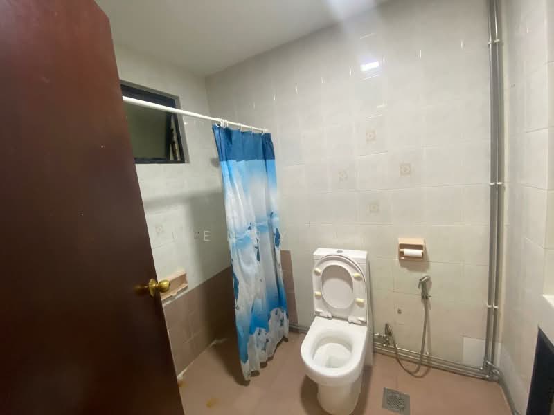 Balestier Regency, 4 Jalan Ampas, Room Rental, 250 sqft, Apartment For Rent, by Henry Ng, 500209845 - Bathroom - PropertyGuru.com.sg