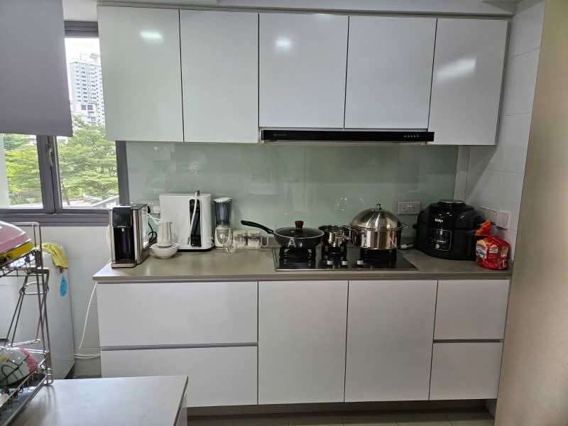 138C Lorong 1A Toa Payoh, 138C Lorong 1A Toa Payoh, 3 Bedrooms, 1,216 sqft, HDB Flat For Sale, by Joshua Tan, 500209850 - Kitchen - PropertyGuru.com.sg