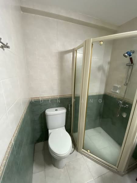 The Rivervale, 7 Rivervale Link, 3 Bedrooms, 1,249 sqft, Condominium For Rent, by Aden Pang, 500209865 - Bathroom - PropertyGuru.com.sg