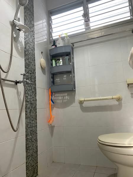 524 Bedok North Street 3, 524 Bedok North Street 3, Room Rental, 120 sqft, HDB Flat For Rent, by Wee Ming Hao, 500209873 - Bathroom - PropertyGuru.com.sg
