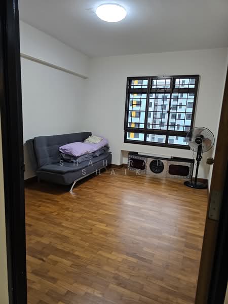 987D Jurong West Street 93, 987D Jurong West Street 93, Room Rental, 215 sqft, HDB Flat For Rent, by Shahirah Shaik, 500209889 - Living Room - PropertyGuru.com.sg