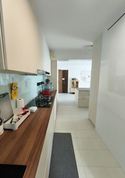 420B Northshore Drive, 420B Northshore Drive, 3 Bedrooms, 1,012 sqft, HDB Flat For Sale, by Bobby Ho, 500209897 - Kitchen - PropertyGuru.com.sg
