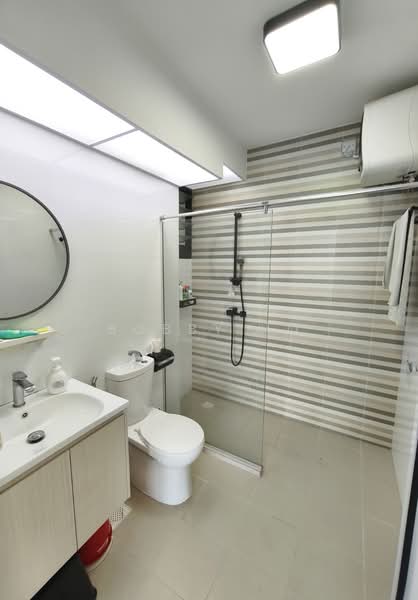 420B Northshore Drive, 420B Northshore Drive, 3 Bedrooms, 1,012 sqft, HDB Flat For Sale, by Bobby Ho, 500209897 - Bathroom - PropertyGuru.com.sg