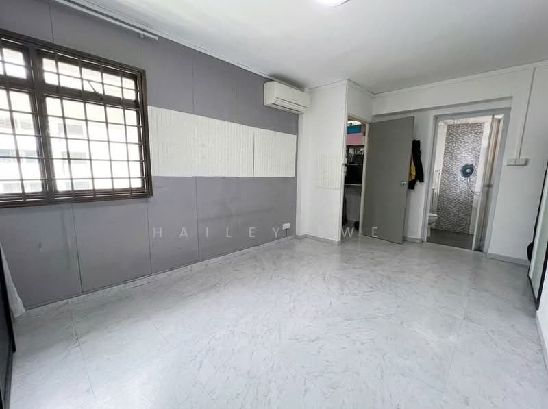 658 Woodlands Ring Road, 658 Woodlands Ring Road, 4 Bedrooms, 1,518 sqft, HDB Flat For Sale, by Hailey Ewe, 500209901 - Master Bedroom  - PropertyGuru.com.sg