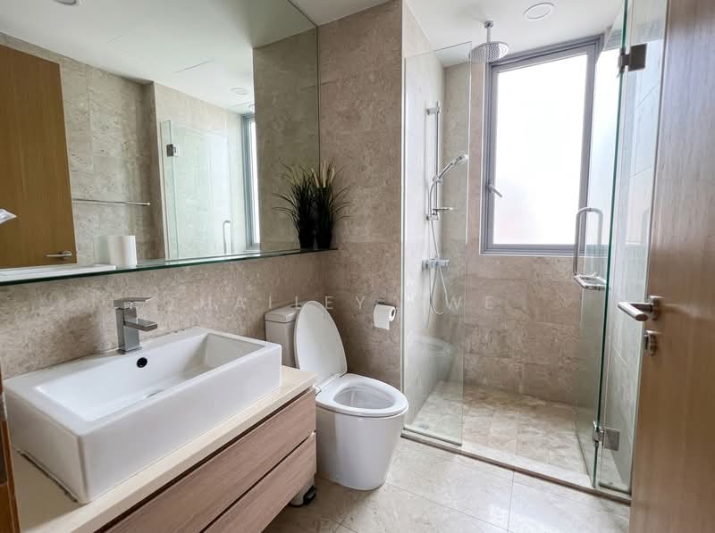 Seastrand, 1 Pasir Ris Link, 3 Bedrooms, 1,109 sqft, Condominium For Rent, by Hailey Ewe, 500209904 - Bathroom - PropertyGuru.com.sg
