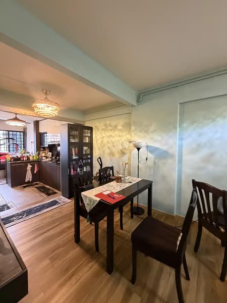 463 Jurong West Street 41, 463 Jurong West Street 41, 2 Bedrooms, 720 sqft, HDB Flat For Sale, by Ahmad Ibrahim, 500209911 - Kitchen - PropertyGuru.com.sg