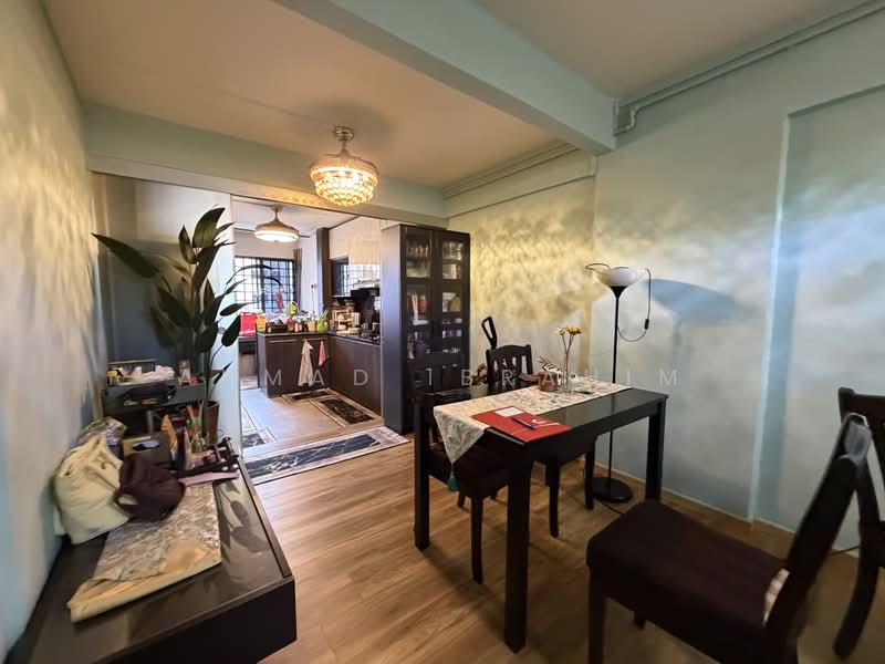 463 Jurong West Street 41, 463 Jurong West Street 41, 2 Bedrooms, 720 sqft, HDB Flat For Sale, by Ahmad Ibrahim, 500209911 - Kitchen - PropertyGuru.com.sg