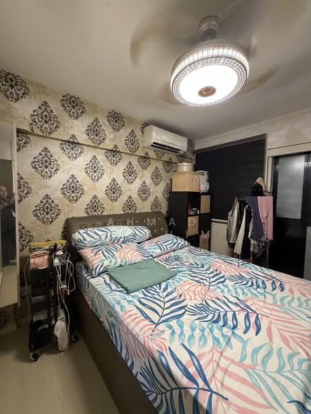 463 Jurong West Street 41, 463 Jurong West Street 41, 2 Bedrooms, 720 sqft, HDB Flat For Sale, by Ahmad Ibrahim, 500209911 - Bedroom - PropertyGuru.com.sg
