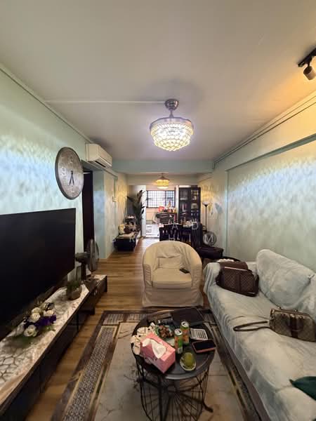 463 Jurong West Street 41, 463 Jurong West Street 41, 2 Bedrooms, 720 sqft, HDB Flat For Sale, by Ahmad Ibrahim, 500209911 - Living Room - PropertyGuru.com.sg