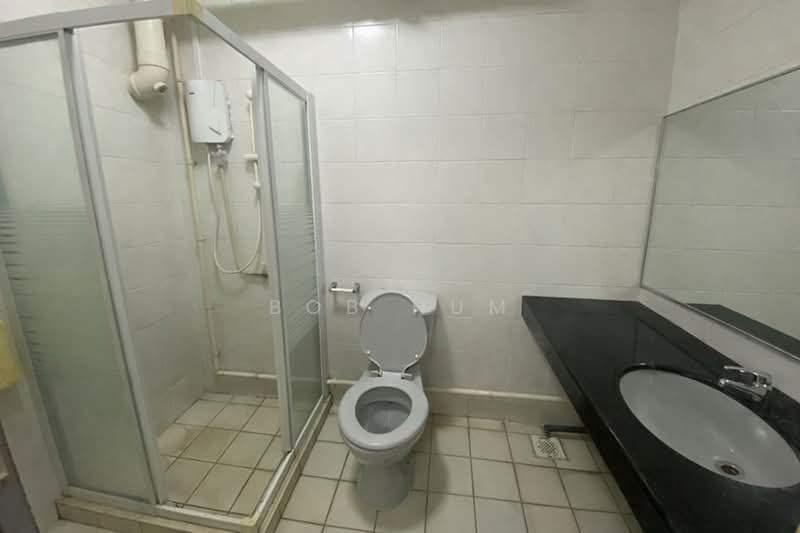 540 Jelapang Road, 540 Jelapang Road, 3 Bedrooms, 1,292 sqft, HDB Flat For Sale, by Bob Hum, 500209917 - Bathroom - PropertyGuru.com.sg