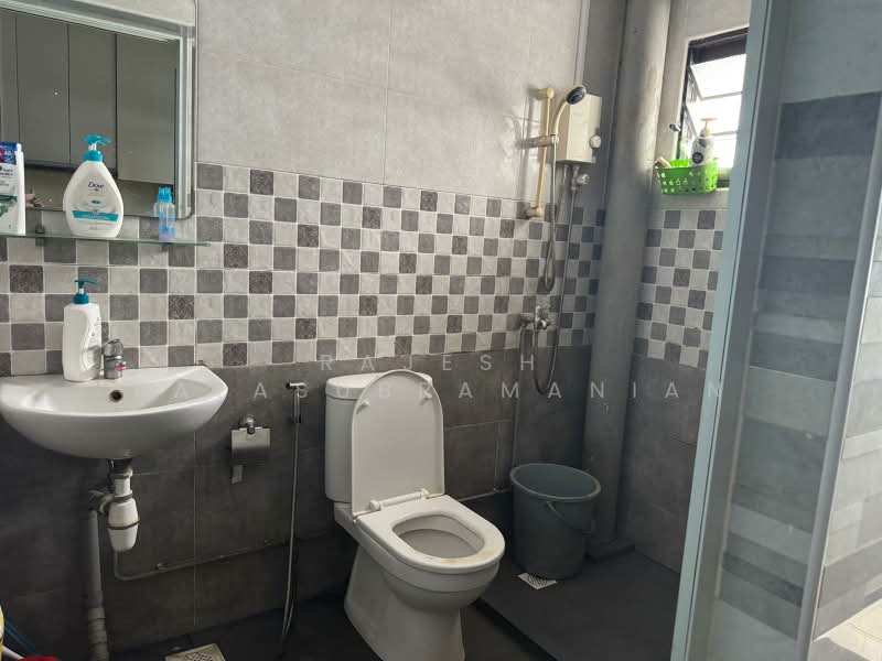 382C Yishun Street 31, 382C Yishun Street 31, Room Rental, 60 sqft, HDB Flat For Rent, by Rajesh Balasubramanian, 500209921 - Bathroom - PropertyGuru.com.sg