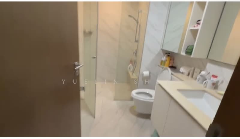Le Quest, 10 Bukit Batok Street 41, 2 Bedrooms, 732 sqft, Condominium For Rent, by Yuelin Shen, 500209928 - Bathroom - PropertyGuru.com.sg