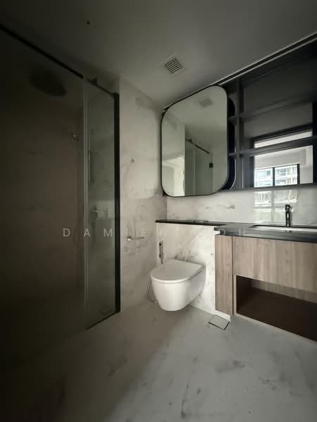 Sceneca Residence, Tanah Merah Kechil Link, 2 Bedrooms, 764 sqft, Condominium For Rent, by Damien Goh, 500209941 - Master Bathroom - PropertyGuru.com.sg