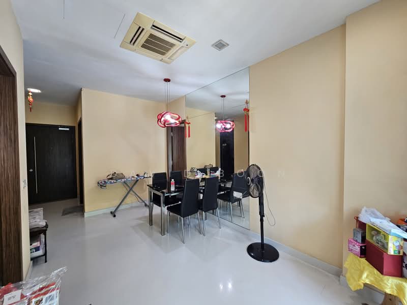 Parc Rosewood, 71 Rosewood Drive, 3 Bedrooms, 829 sqft, Condominium For Sale, by David Boon, 500209949 - Dining Room - PropertyGuru.com.sg