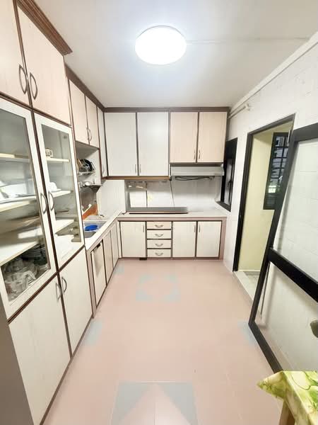 512 Serangoon North Avenue 4, 512 Serangoon North Avenue 4, 3 Bedrooms, 1,292 sqft, HDB Flat For Sale, by Zan Sim (沈瓒延), 500209953 - Kitchen - PropertyGuru.com.sg