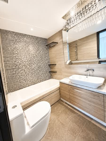 Thomson Grand, 13 Sin Ming Walk, 2 Bedrooms, 947 sqft, Condominium For Sale, by Delvin Ong, 500209963 - Bathroom - PropertyGuru.com.sg