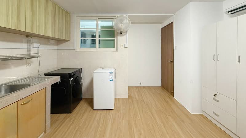 Chwee Chian View, Chwee Chian View, Room Rental, 150 sqft, Terraced House For Rent, by Gupta Sameer Raj, 500209970 - Kitchen - PropertyGuru.com.sg