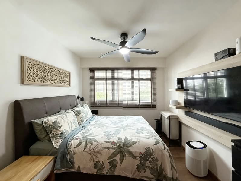 355A Anchorvale Lane, 355A Anchorvale Lane, 3 Bedrooms, 1,001 sqft, HDB Flat For Sale, by Farihin ., 500209990 - Master Bedroom - PropertyGuru.com.sg