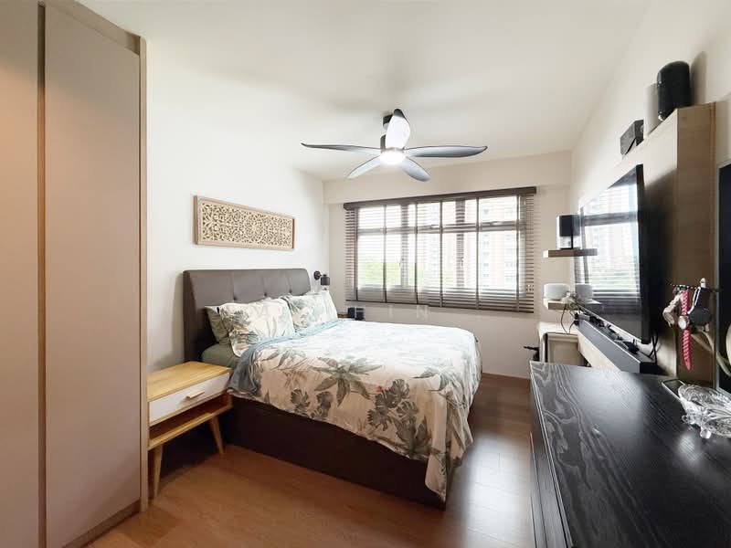 355A Anchorvale Lane, 355A Anchorvale Lane, 3 Bedrooms, 1,001 sqft, HDB Flat For Sale, by Farihin ., 500209990 - Master Bedroom - PropertyGuru.com.sg