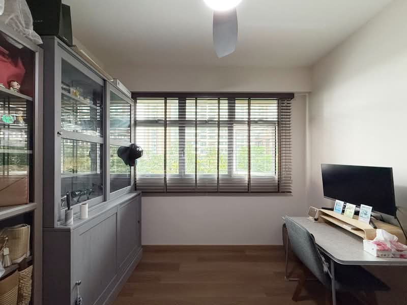 355A Anchorvale Lane, 355A Anchorvale Lane, 3 Bedrooms, 1,001 sqft, HDB Flat For Sale, by Farihin ., 500209990 - Common Room 1 - PropertyGuru.com.sg