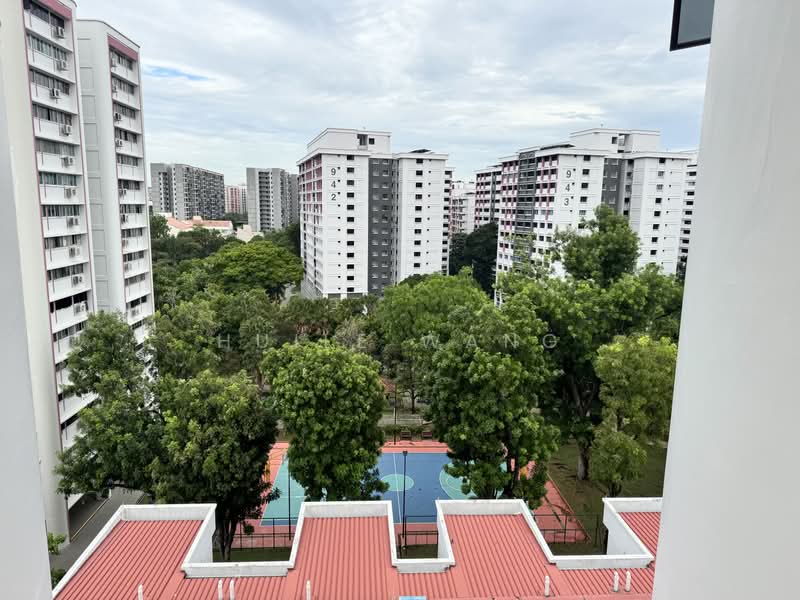 655 Hougang Avenue 8, 655 Hougang Avenue 8, 3 Bedrooms, 1,292 sqft, HDB Flat For Sale, by Huile Wang, 500210002 - Exterior - PropertyGuru.com.sg