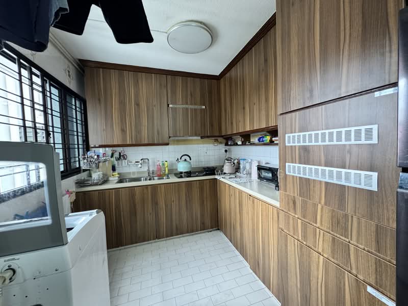 655 Hougang Avenue 8, 655 Hougang Avenue 8, 3 Bedrooms, 1,292 sqft, HDB Flat For Sale, by Huile Wang, 500210002 - Kitchen - PropertyGuru.com.sg