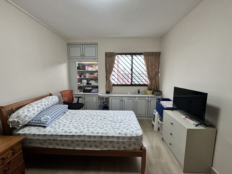 655 Hougang Avenue 8, 655 Hougang Avenue 8, 3 Bedrooms, 1,292 sqft, HDB Flat For Sale, by Huile Wang, 500210002 - Bedroom - PropertyGuru.com.sg