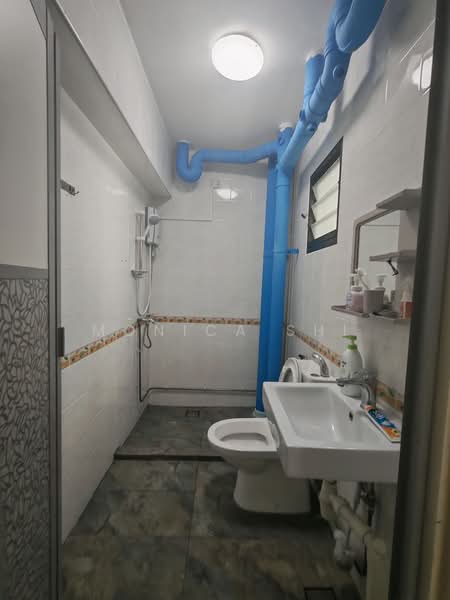 654A Jurong West Street 61, 654A Jurong West Street 61, Room Rental, 110 sqft, HDB Flat For Rent, by Monica Shi, 500210006 - Bathroom - PropertyGuru.com.sg