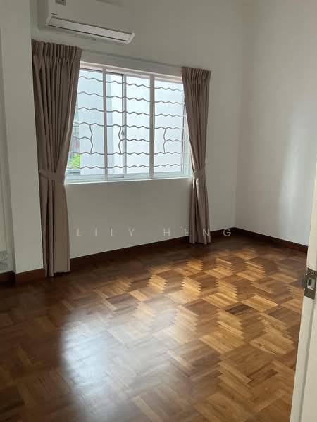 Kovan road, Kovan road, 3 Bedrooms, 2,450 sqft, Terraced House For Rent, by Lily Heng, 500210016 - Bedroom 2 - PropertyGuru.com.sg