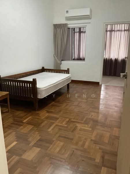 Kovan road, Kovan road, 3 Bedrooms, 2,450 sqft, Terraced House For Rent, by Lily Heng, 500210016 - Bedroom 3 - PropertyGuru.com.sg