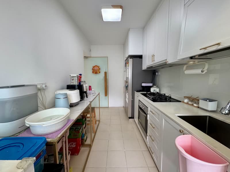 477A Upper Serangoon View, 477A Upper Serangoon View, 3 Bedrooms, 990 sqft, HDB Flat For Sale, by Elson Lee, 500210017 - Kitchen - PropertyGuru.com.sg