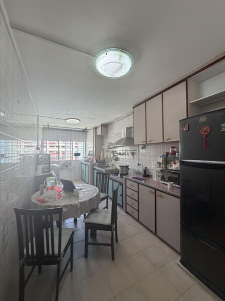 430 Jurong West Avenue 1, 430 Jurong West Avenue 1, 3 Bedrooms, 1,108 sqft, HDB Flat For Sale, by Ashley Chia, 500210018 - Kitchen - PropertyGuru.com.sg