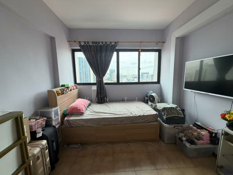 642 Rowell Road, 642 Rowell Road, 3 Bedrooms, 1,108 sqft, HDB Flat For Sale, by Elvin Tjew, 500210020 - Bedroom - PropertyGuru.com.sg
